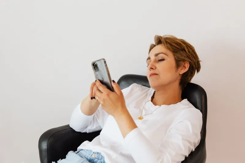 Cleaning House on Your Feed Is Actually a Glow-Up in Disguise